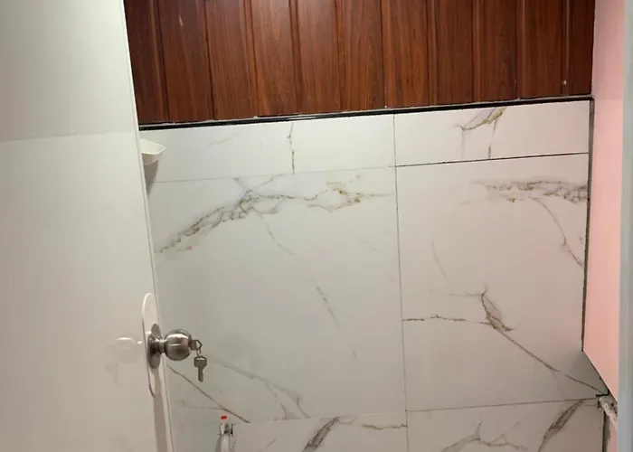 Kenjie Apartment *